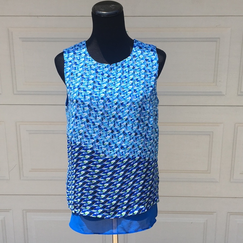 Rose and Olive Sleeveless blouse
